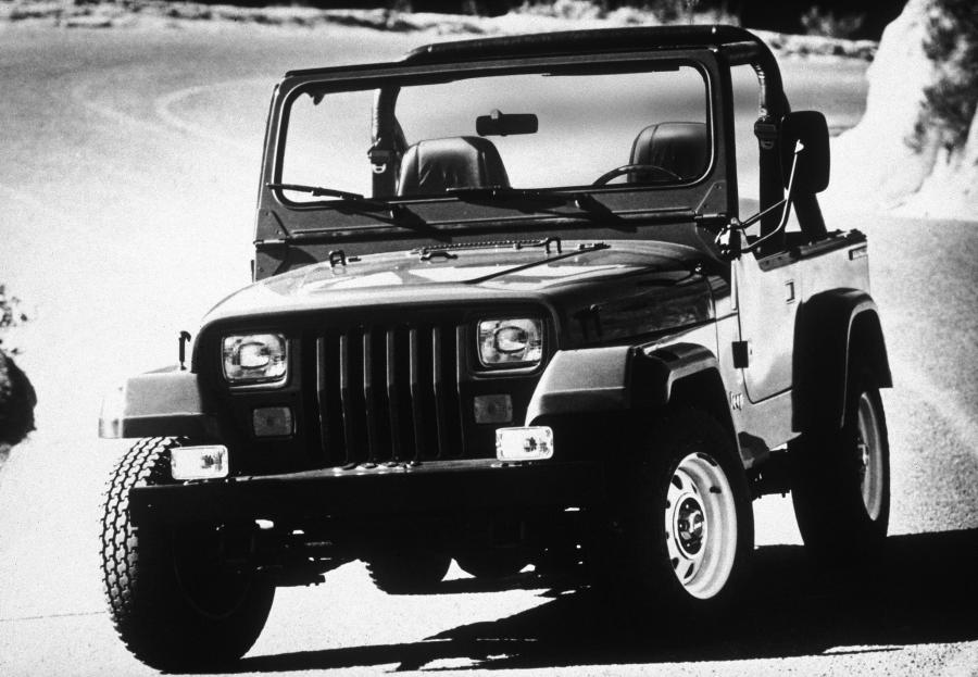  Jeep Wrangler 1987 года  (фото 2 из 8)